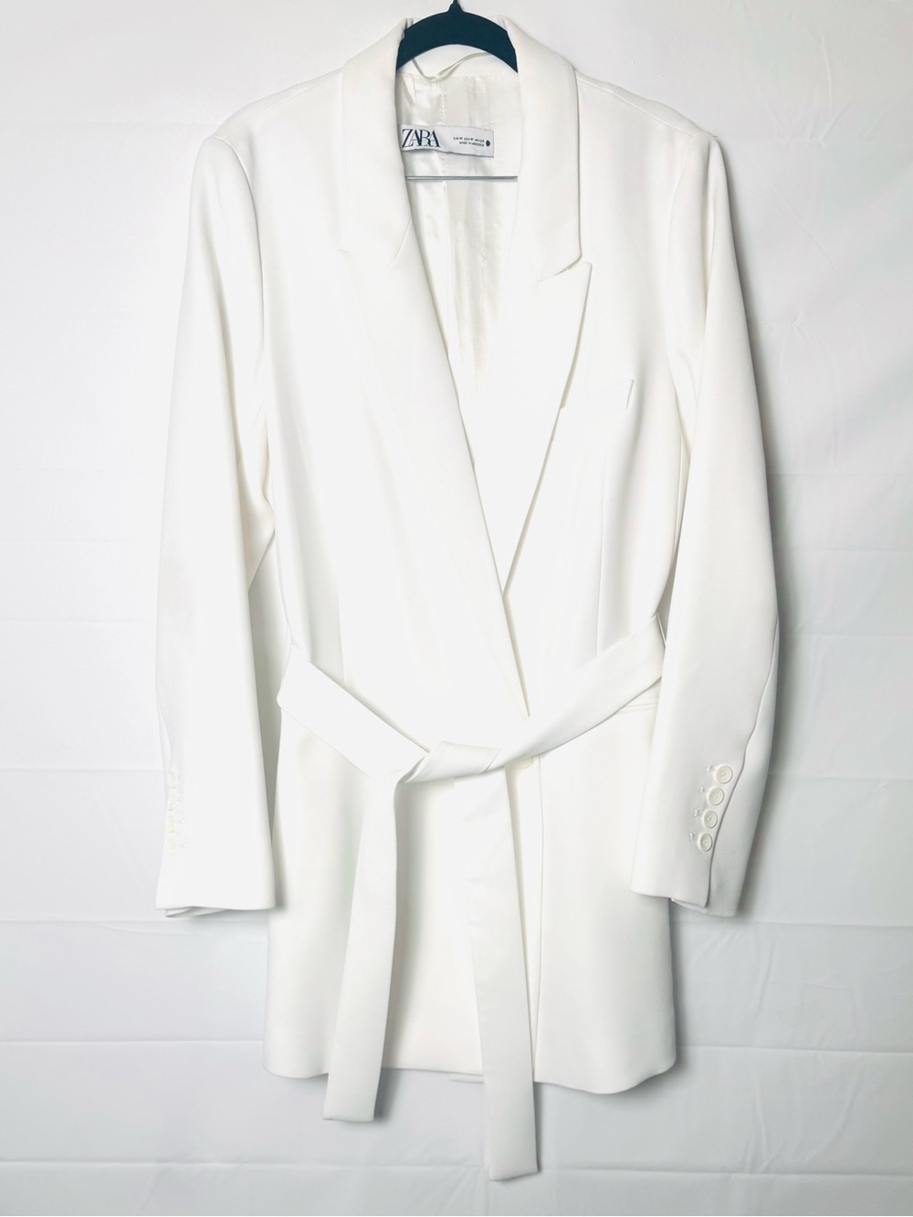Zara Womenโs Cream Belted Long Blazer, Size Medium. NWOT